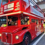 Geweldige ervaring: de afternoon-tea in een Londense bus van B-Bakery
